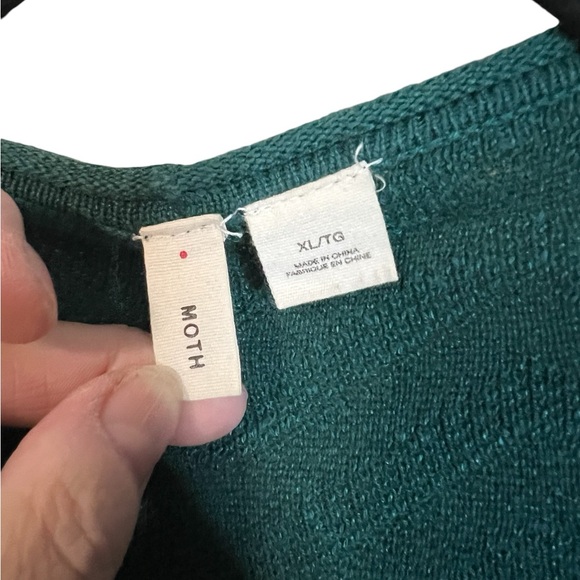 A perfect green sweater with pockets in size extra large - Picture 4 of 8